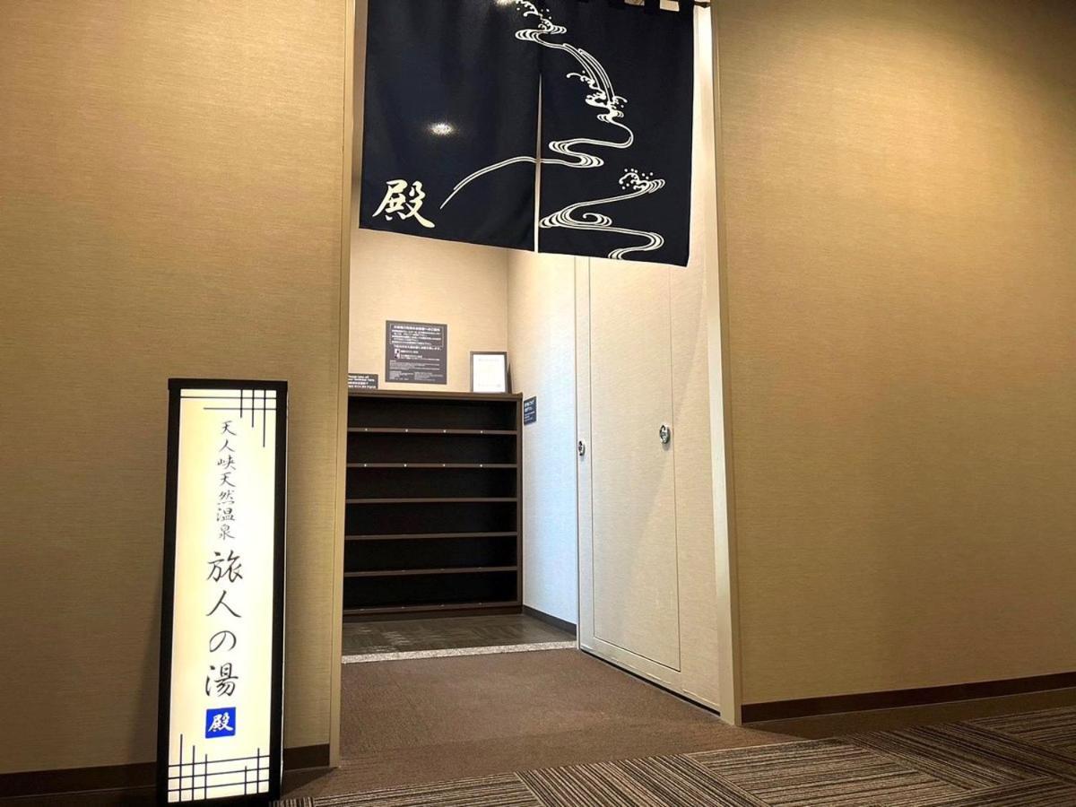 Hotel Route Inn Grand Asahikawa Ekimae Esterno foto